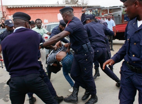 Uíge: 30 efectivos da Polícia estão a cumprir prisão
